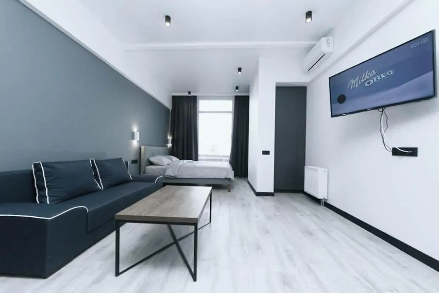 Hotrent Pechersk City Deluxe contacts